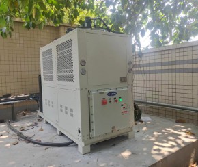 油墨苯乙烯冷卻防爆冷水機案例